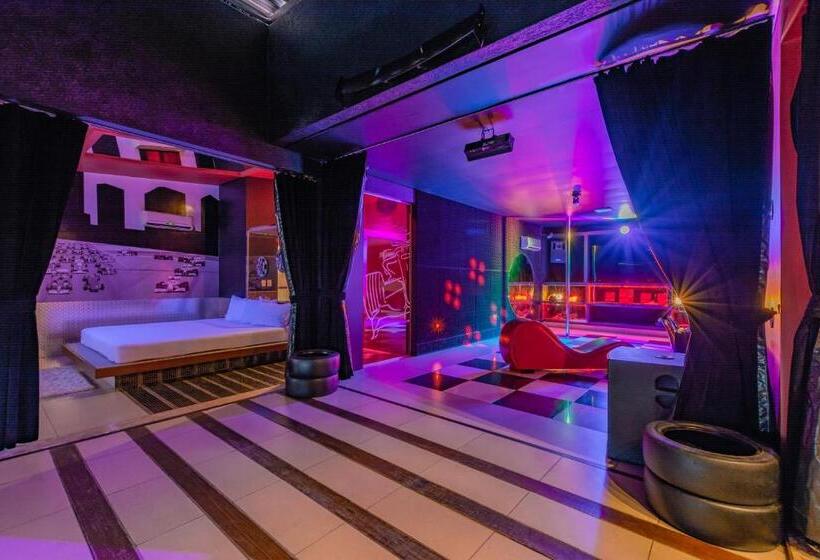 Президентский Люкс, Assahi Motel
