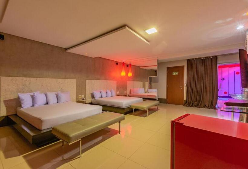 سوئیت با تخت بزرگ, Assahi Motel