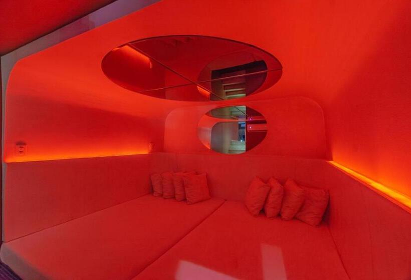 سوییت, Assahi Motel