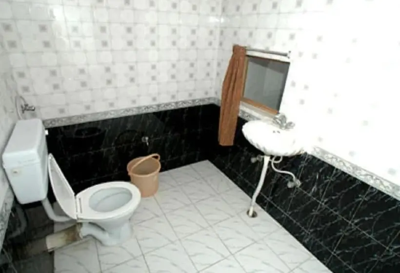 デラックスルーム, Goroomgo Sai Palace Agra