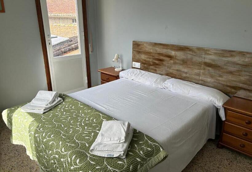 اتاق خانوادگی, Pazo Pias P