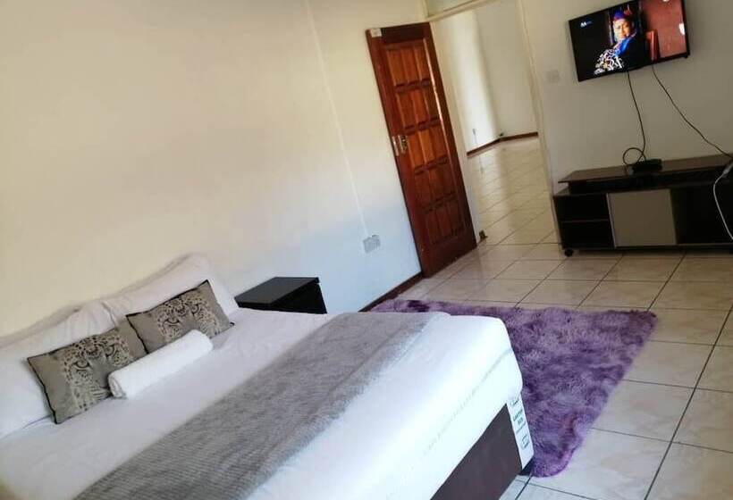 اتاق اکونومی, Emperor S Inn