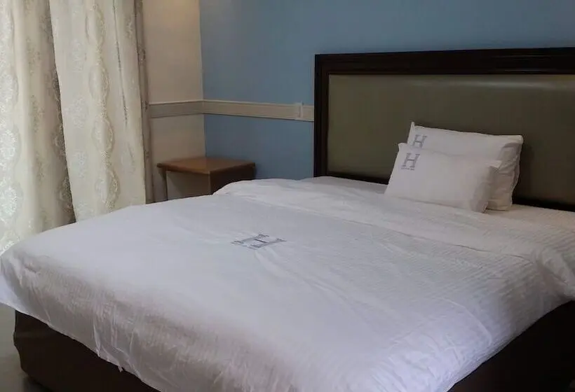 Standard Single Room, Resort De Hera