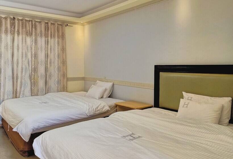 Номер Стандарт, Resort De Hera