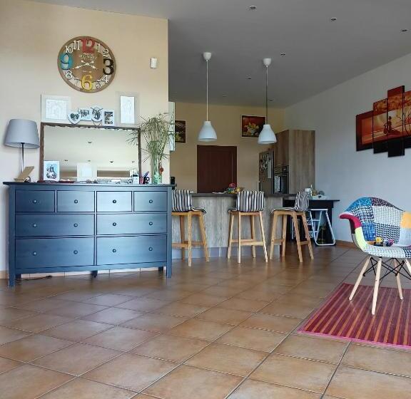 Номер Стандарт с Балконом, Il Faggio 17 B&b