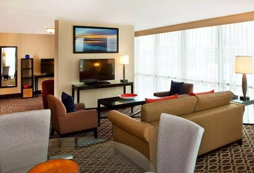 キングサイズベッドのエクゼクティブ, Courtland Grand Hotel, Trademark Collection by Wyndham Former Sheraton Atlanta