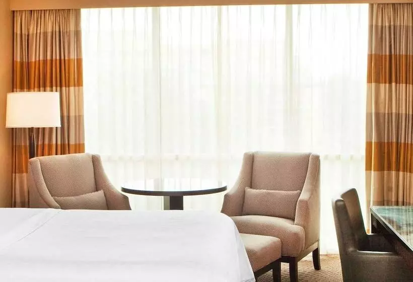 デラックスルーム, Courtland Grand Hotel, Trademark Collection by Wyndham Former Sheraton Atlanta