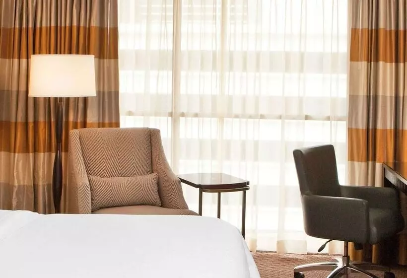 デラックスルーム, Courtland Grand Hotel, Trademark Collection by Wyndham Former Sheraton Atlanta