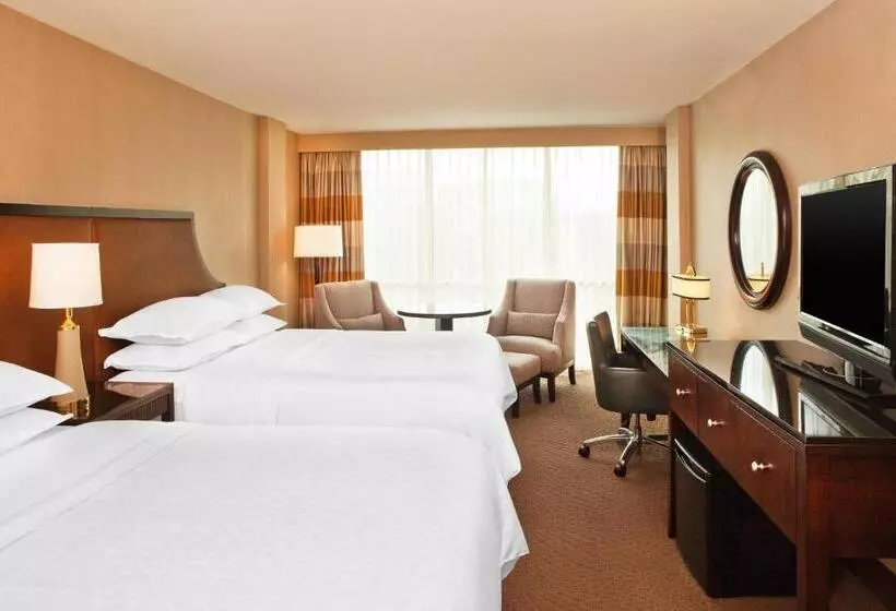 身障者適用キングサイズベッドルーム, Courtland Grand Hotel, Trademark Collection by Wyndham Former Sheraton Atlanta