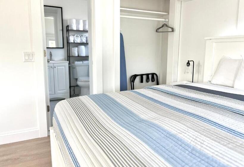 جناح عائلي, Kingfisher Harwich Port