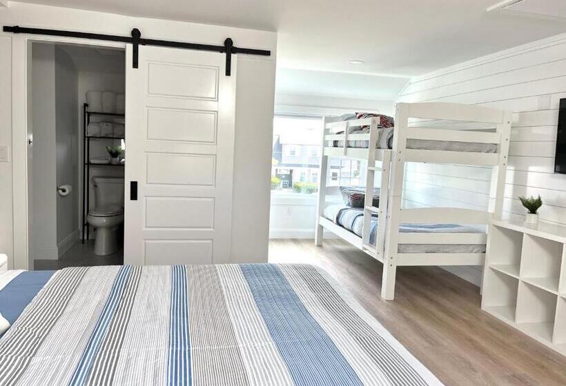 شقة غرفة واحدة, Kingfisher Harwich Port