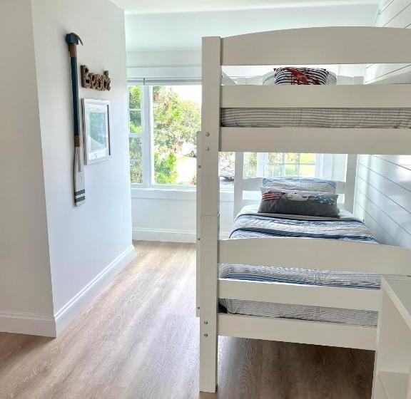 شقة غرفة واحدة, Kingfisher Harwich Port