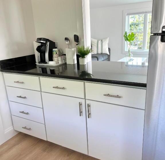 شقة غرفة واحدة, Kingfisher Harwich Port