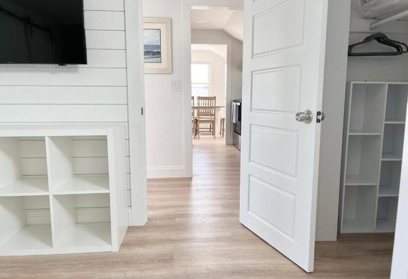 شقة غرفة واحدة, Kingfisher Harwich Port