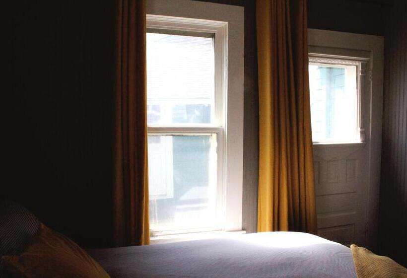 豪华房间, Shelburne