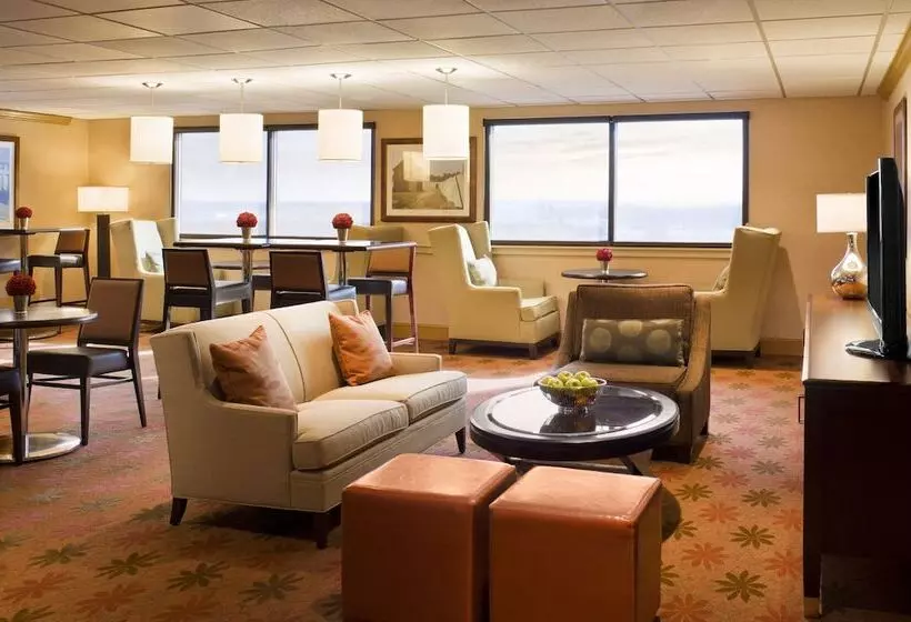 سوئیت پرزیدنت, Sheraton Hartford Hotel At Bradley Airport