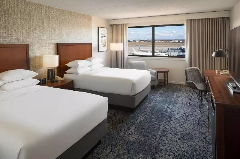 اتاق استاندارد, Sheraton Hartford Hotel At Bradley Airport