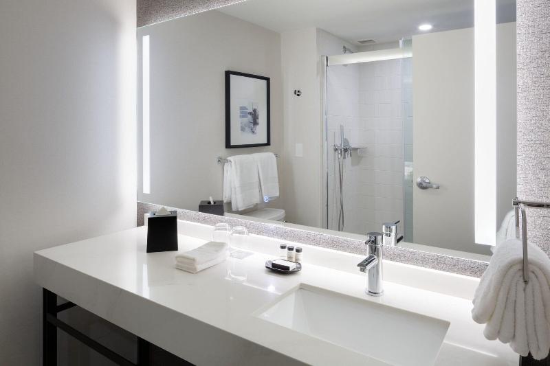 Номер Стандарт, Sheraton Hartford Hotel At Bradley Airport