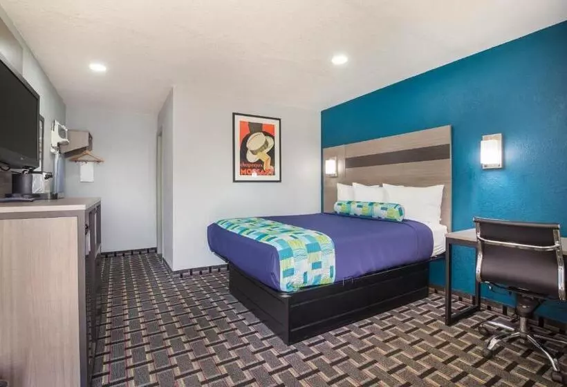 スタンダードルーム, Knights Inn And Suites Salem