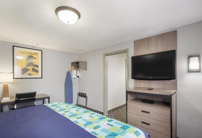 جناح سرير كينج, Knights Inn And Suites Salem