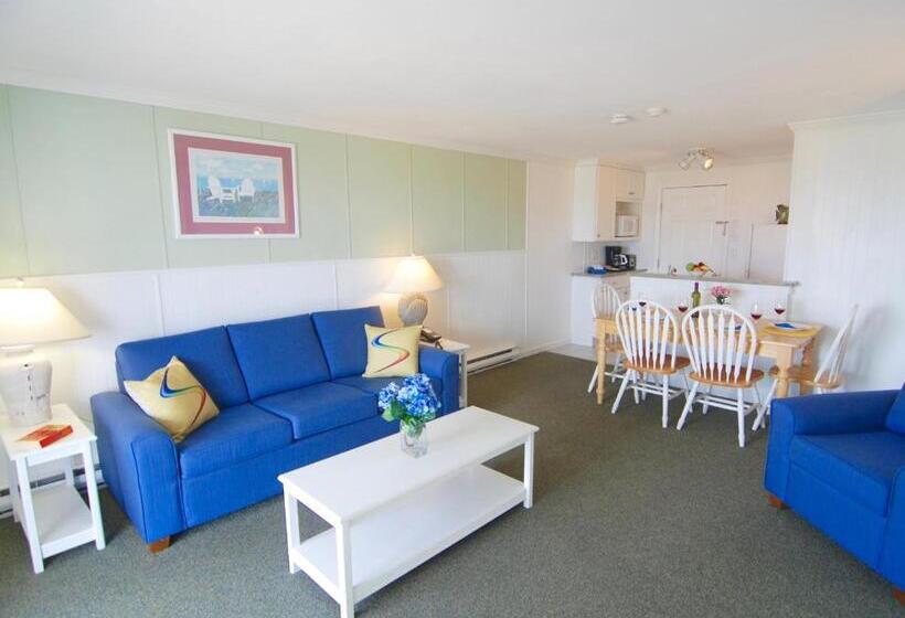 발코니가 있는 스위트, Sandcastle Resort