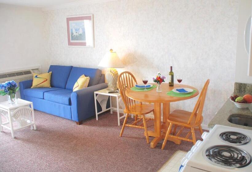 스탠다드 스튜디오, Sandcastle Resort