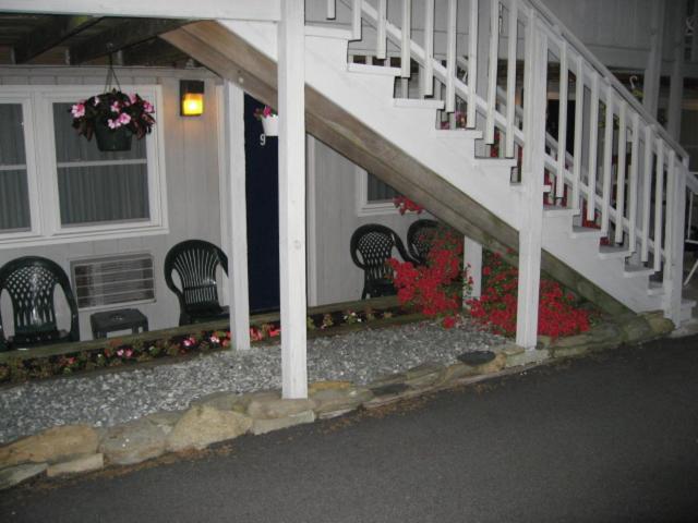 חדר אקונומי, Sea Whale Motel