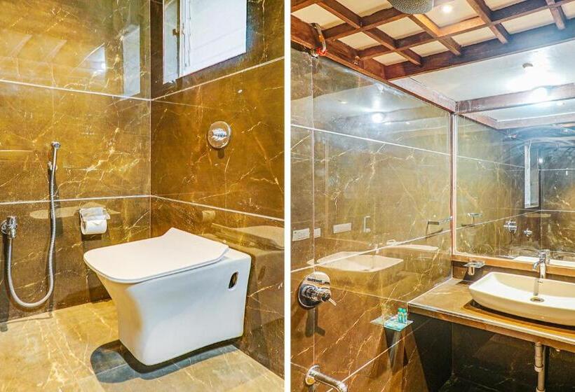 اتاق لوکس, Fabhotel Gravity Inn Nr Jupiter Hospital