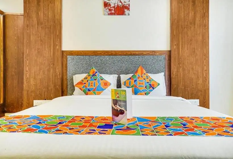 اتاق اجرایی سه نفره, Fabhotel Gravity Inn   Nr Jupiter Hospital