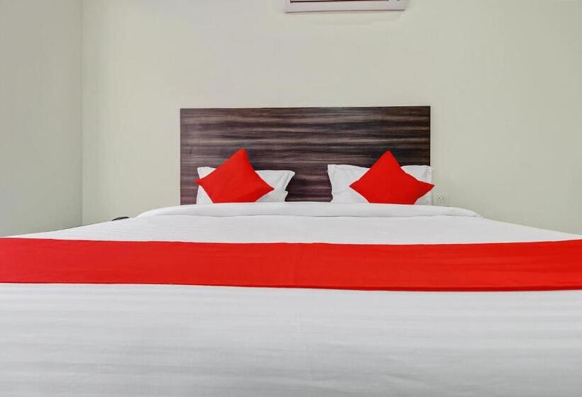 三人经典房间, Oyo 47798 Flora Enclave