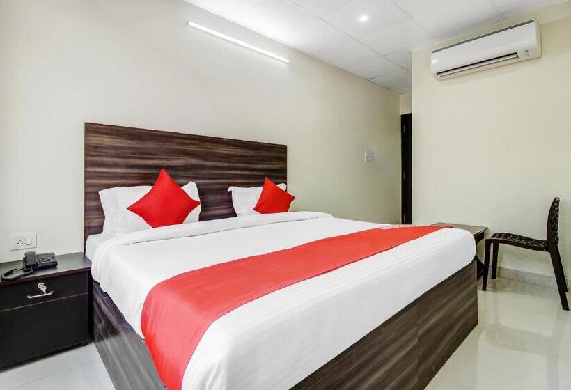 三人经典房间, Oyo 47798 Flora Enclave