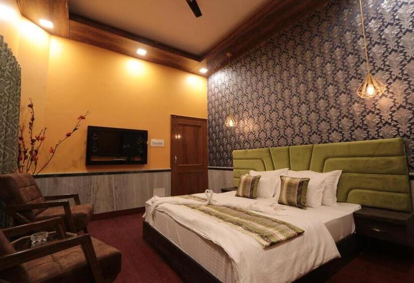 经济型三人房间, Spot On Nanki Palace