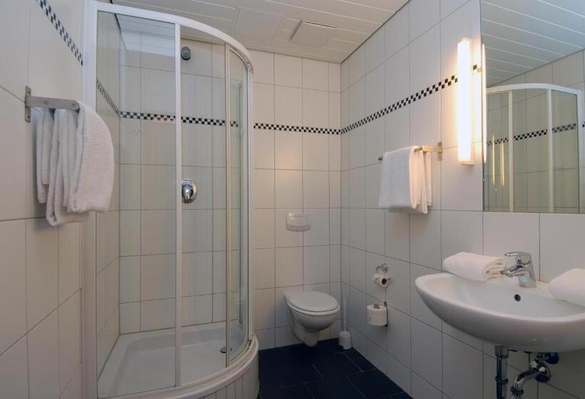 Четырехместный Номер Стандарт, Auszeit Das Hotel Schweitenkirchen