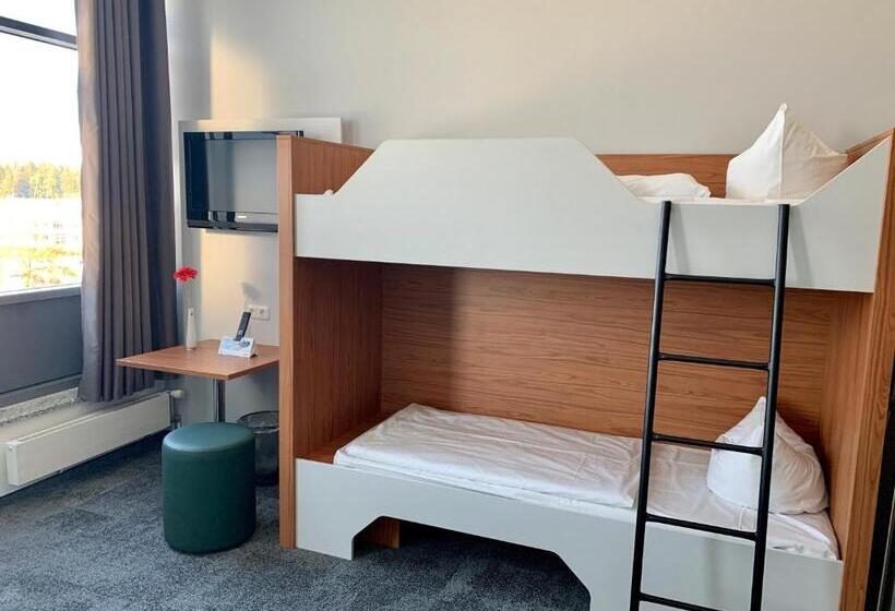 スタンダード４人部屋, Auszeit Das Hotel Schweitenkirchen