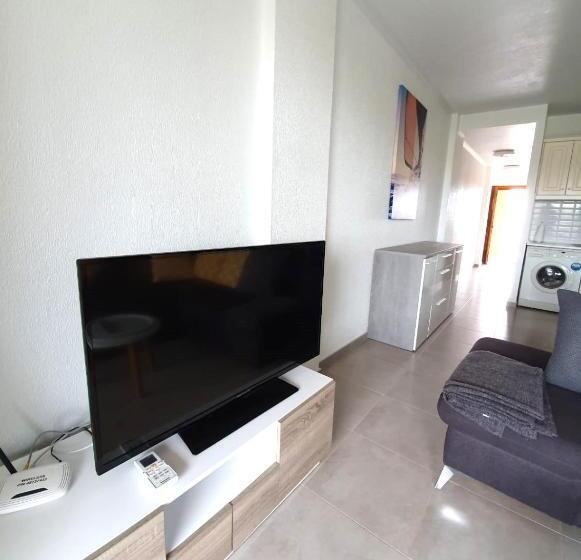 Апартаменты 1 Спальня с Балконом, Front Line           Primera Línea           Apartments In Playa Flamenca
