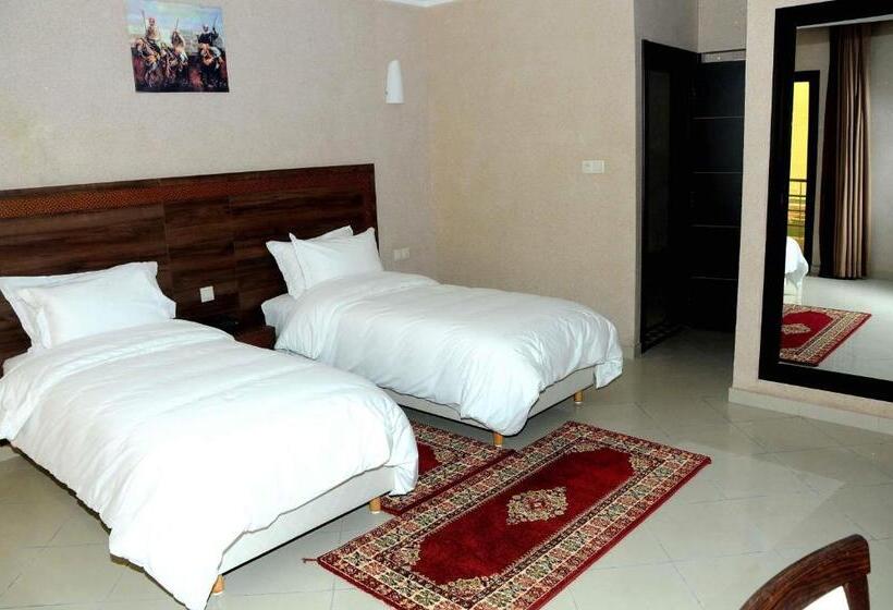 اتاق لوکس, Al Madina