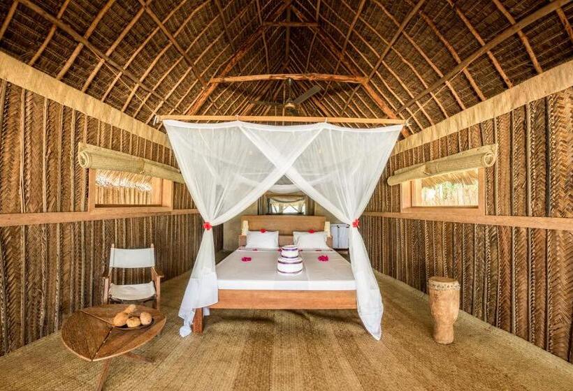 بنجلو قياسى, Zanzibar Sunrise At Bandas