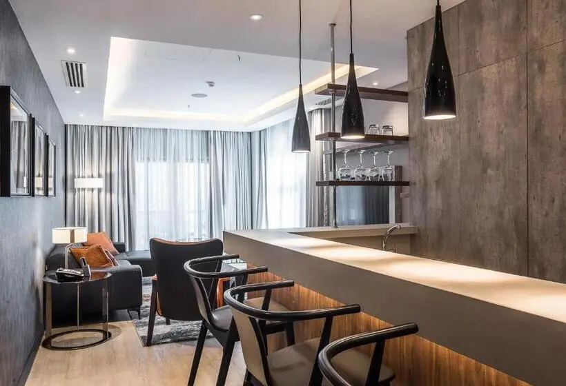 Ullakkosviitti, Best Western Plus Westlands