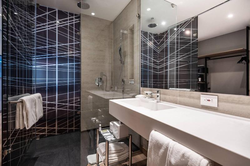장애인을 위한 킹사이즈 침대 스탠다드 룸, Hilton Garden Inn Milwaukee Brookfield Conference Center, Wi