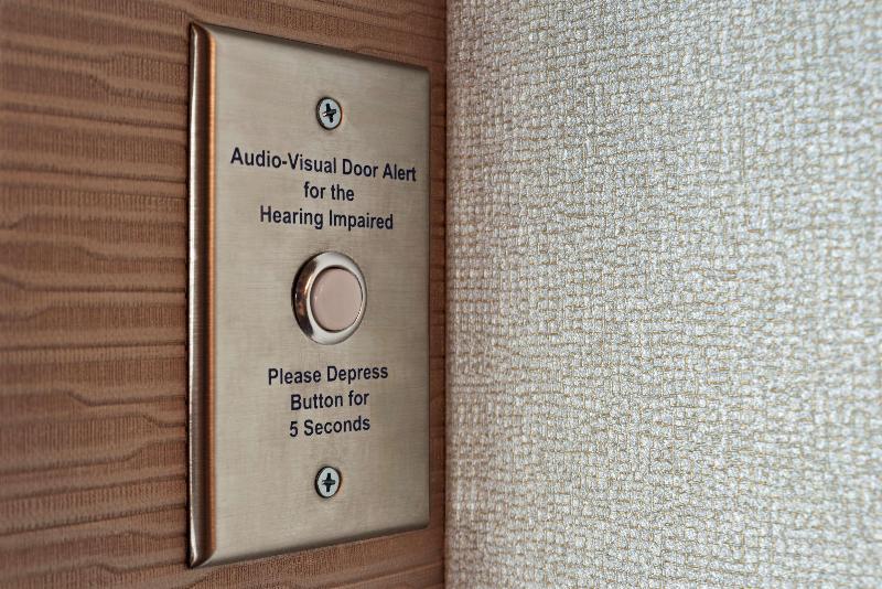 غرفة قياسية لذوى الاحتياجات الخاصة, Hilton Garden Inn Milwaukee Brookfield Conference Center, Wi