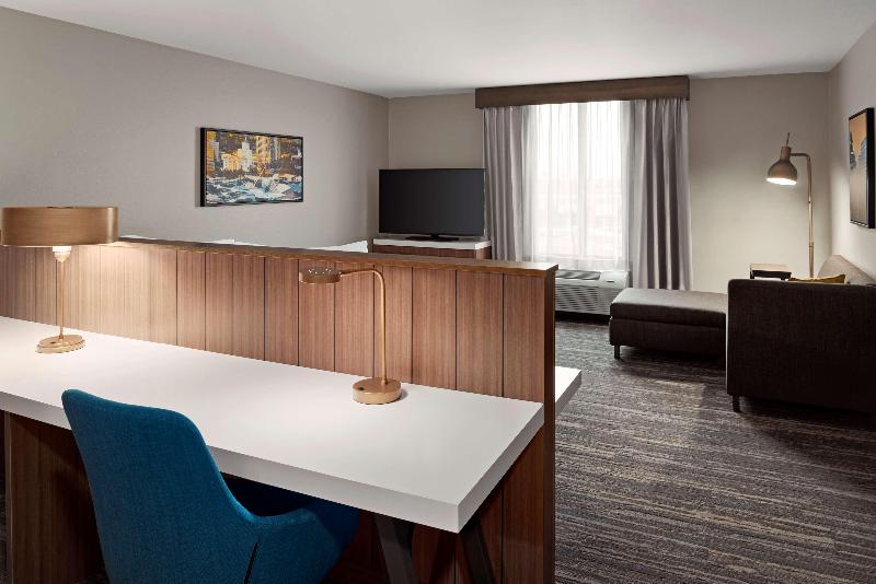 Номер Deluxe Кровать Кинг, Hilton Garden Inn Milwaukee Brookfield Conference Center, Wi