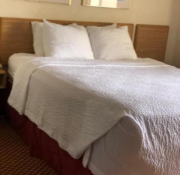 Номер Стандарт, Airport Lodging Pittsburgh Airport