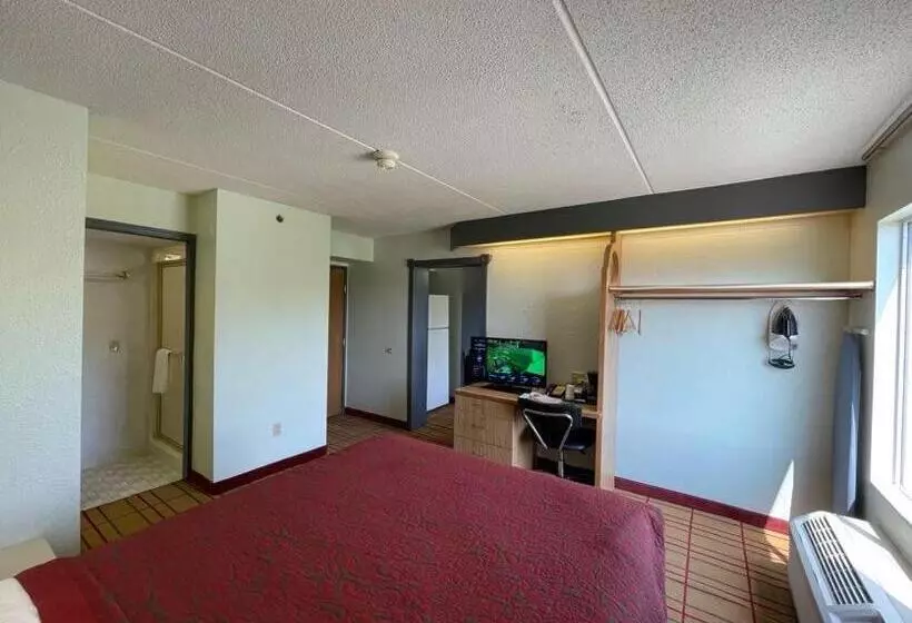 クイーンサイズベッドのスタンダードルーム, Airport Lodging Pittsburgh Airport