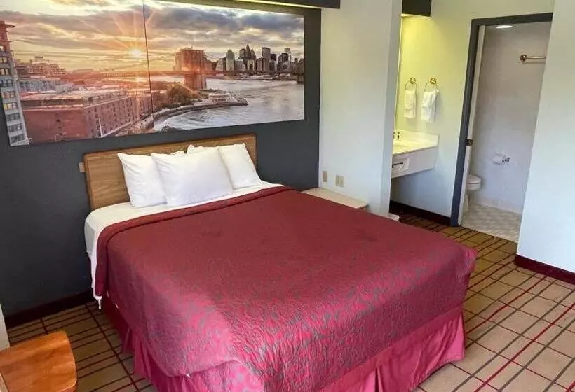 クイーンサイズベッドのスタンダードルーム, Airport Lodging Pittsburgh Airport