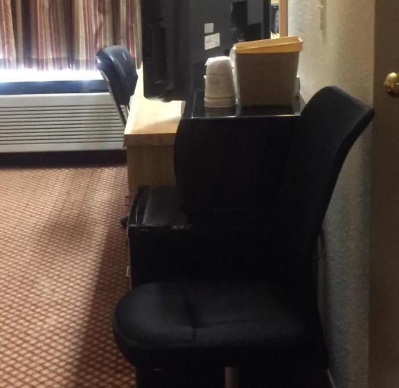 스탠다드 룸, Airport Lodging Pittsburgh Airport