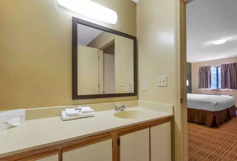 デラックススタジオ, Extended Stay America Suites  Raleigh  Cary  Harrison Ave