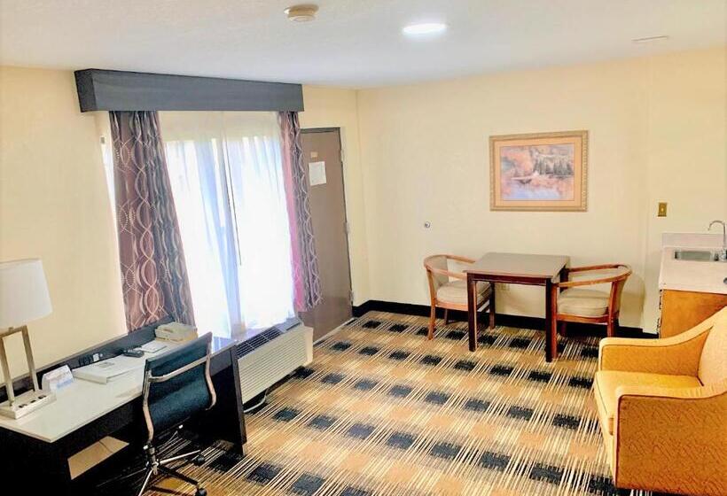 חדר סטנדרט, Quality Inn & Suites Mt Chalet