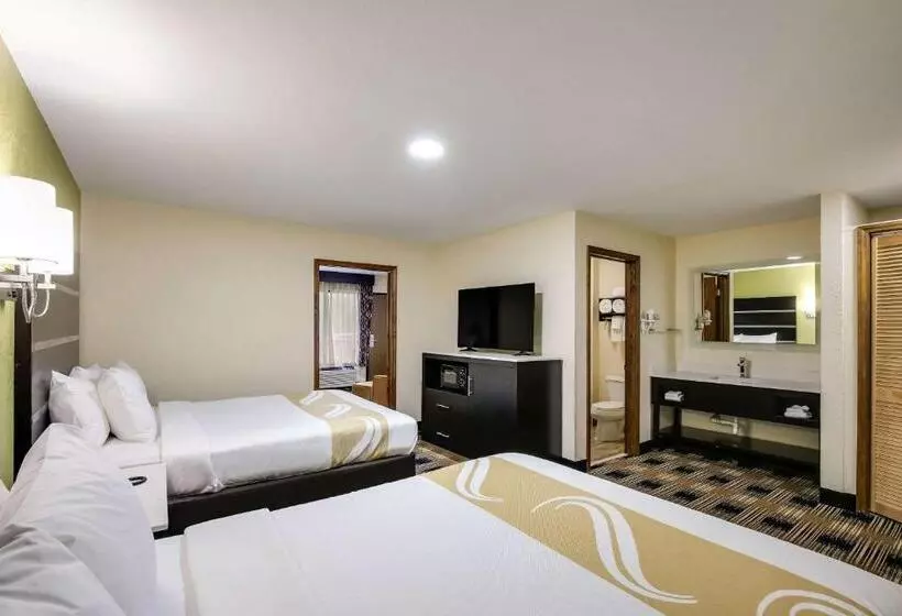 ハイドロマッサージバス付きスイート, Quality Inn & Suites Mt Chalet