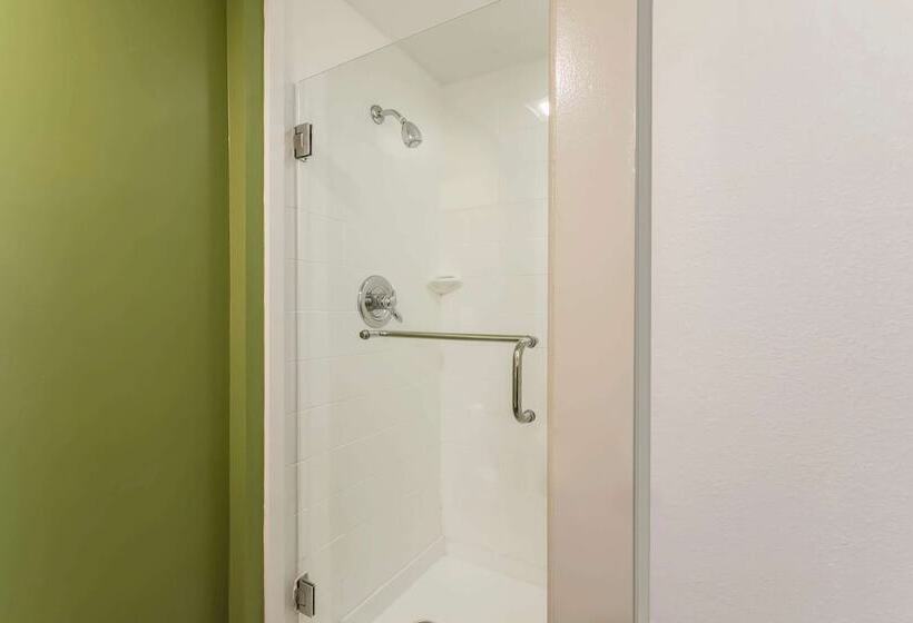 غرفه قياسيه سريرين مزدوجين, Sleep Inn Midway Airport