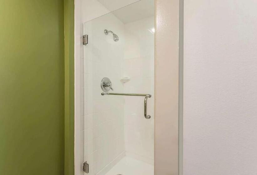 غرفه قياسيه سريرين مزدوجين, Sleep Inn Midway Airport